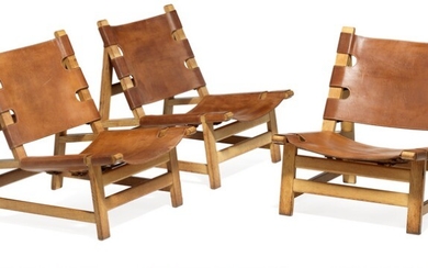 Børge Mogensen: Set of six lounge chairs with frames of solid, patinated oak. Seat and back with brown grain leather. (6)