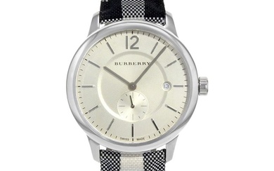 Burberry The Classic Round Silver