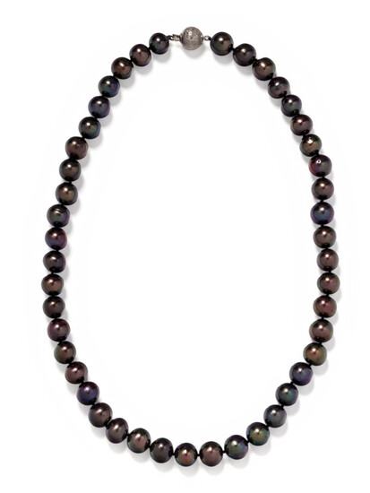 CULTURED TAHITIAN PEARL NECKLACE