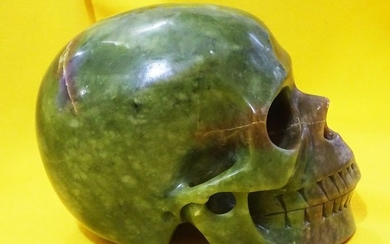Carved Serpentine Skull and Polished - 130×96×84 mm - 1340 g