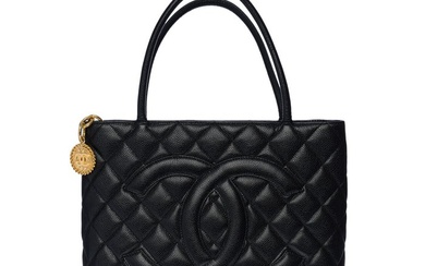 Chanel - Medaillon Handbags