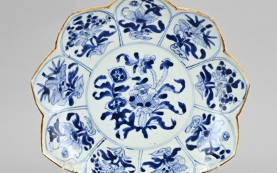 Chinees bord in lotusbloem vorm Ø 23 cm.