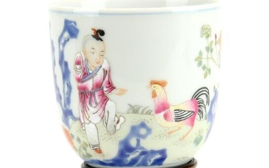 Chinese Republic Period Porcelain Cup