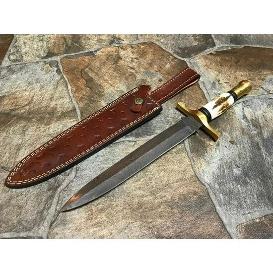 Custom Damascus Steel Stag Horn HuntingKnife