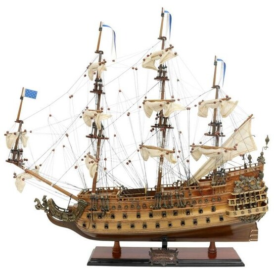 FRENCH SHIP OF THE LINE 'SOLEIL ROYALE' MODEL