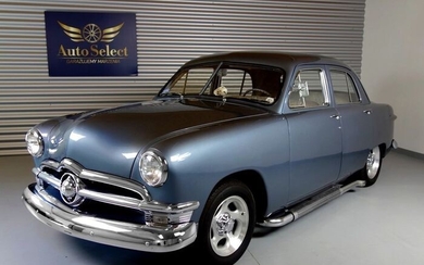 Ford - Custom DeLuxe 4door - 1950