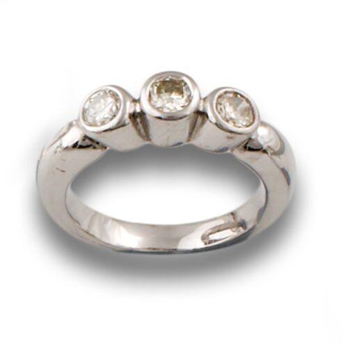 GOLD DIAMOND THREE-STONE RING18kt white gold ring with diamonds, brilliant-cut...