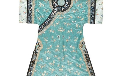 GREEN GROUND SILK EMBROIDERED LADY'S ROBE LATE QING