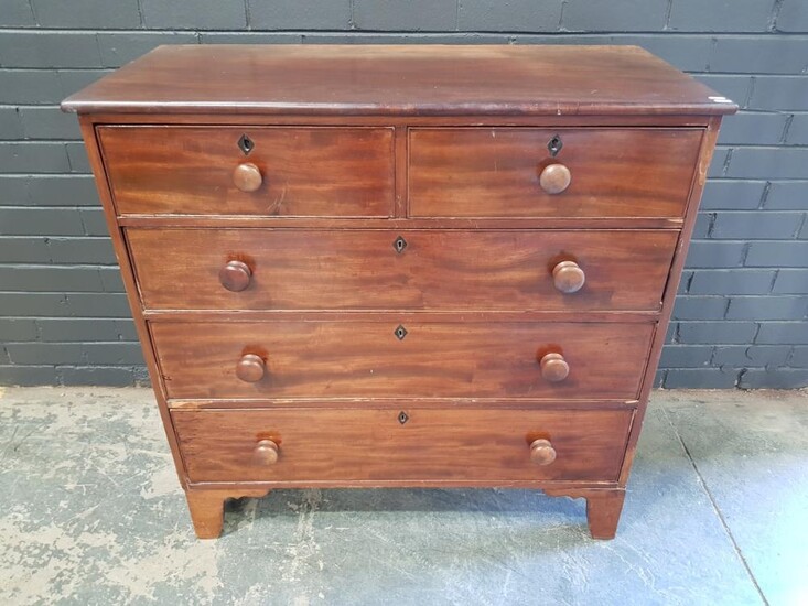 Georgian Style Chest of 5 Drawers (h:105 x w:105 x d:45cm)