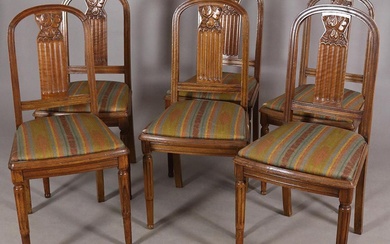 Gruppo di sei sedie in legno di noce