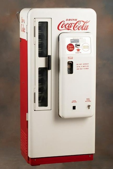 High condition vintage Coca-Cola Machine Model 72-A, overall nice condition, very good paint, in