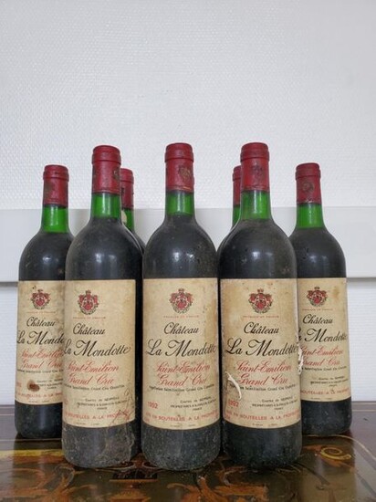 Huit bouteilles Chateau La Mondotte