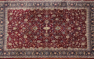 INDO-PERSIAN HANDWOVEN WOOL RUG, C. 2000, W 8' 6", L 11' 6"