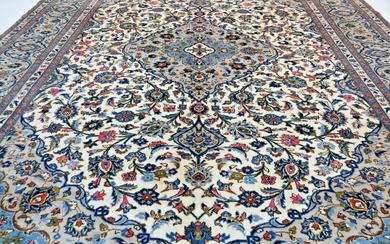 Kashan Kork Neuwertig fein - Carpet - 376 cm - 290 cm