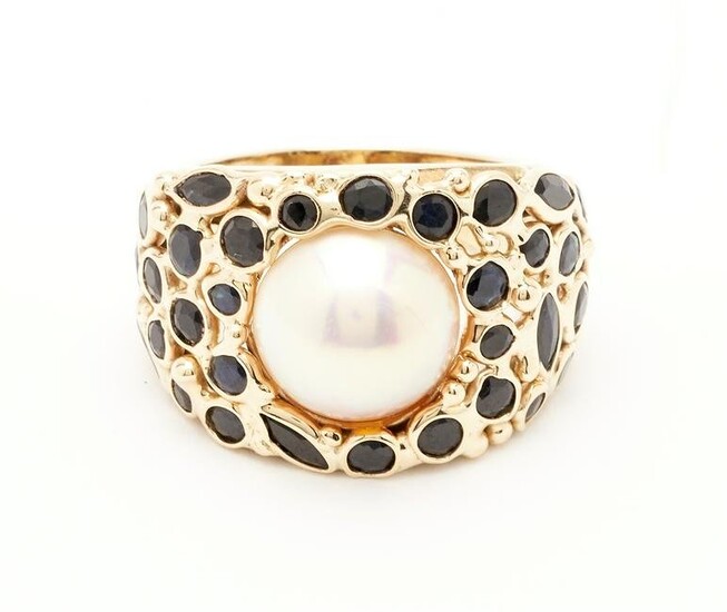 Ladies Italian 14K Pearl & Sapphire Dome Ring