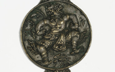 Miroir en bronze, avec manche, Indonésie, probablement XXe s., l. 19,5 cm