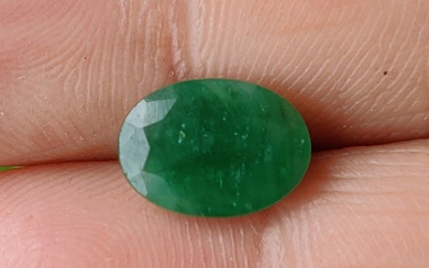 Natural Emerald Oval Faceted Cut 3.45 Carats Gemstone