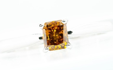 **No Reserve** - 18 kt. White gold - Ring - 0.65 ct Diamond - Natural Fancy Deep Yellowish Brownish Orange SI1
