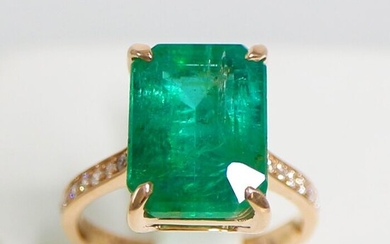 No Reserve Price-7.15 Ct Natural Zambia Green Emerald & 0.18 Ct Diamonds - 14 kt. Pink gold - Ring Emerald - Diamonds, IGI Certified