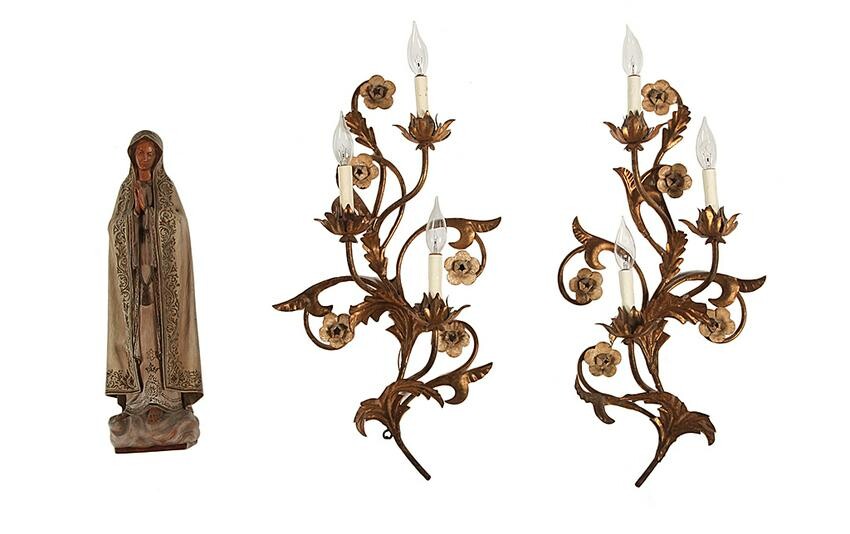 PAIR OF EUROPEAN WALL SCONCES AND STATUE.