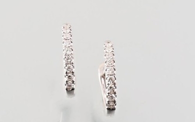 Pair of Creole earrings in white gold 750...