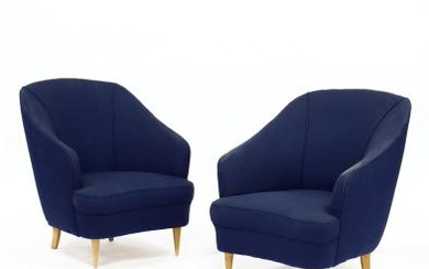 Pair of Italian Modern Lounge Chairs, Isa