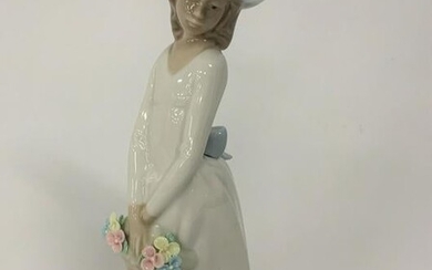 Princess House Porcelain Regina Figurine