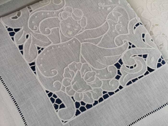 Pure linen sheet, embroidery, Carving. Handmade cupids - Linen - After 2000