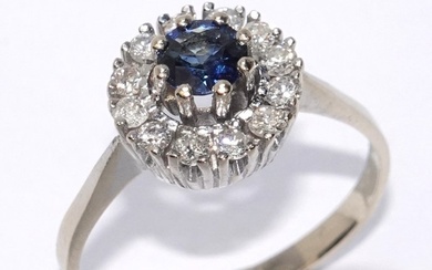 Ring - 14 kt. White gold - 0.86 tw. Sapphire - Diamond