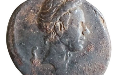 Roman Republic (Imperatorial). Julius Caesar. AR Denarius,Rome, 40 BC. T. Sempronius Gracchus moneyer
