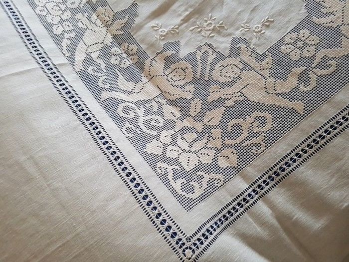 Spectacular pure linen coverlet with embroidered Angels catwalk by hand - Linen - After 2000