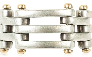 TIFFANY & CO. 18K YELLOW GOLD AND STERLING SILVER GATE LINK RING