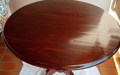 Table (1) - Walnut - Late 19th century