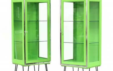 Thomasville, Pair of Modern Lighted Cabinets