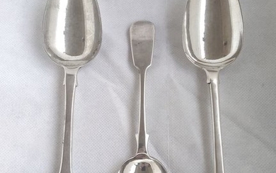 Three Dessert Spoons(3) - .925 silver - James & Josiah Williams, Exeter - James Henry Daniel & John Robert Harris, London - England - 1874 - 1845 - 1827
