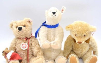 Three Steiff teddy bears, 021343, 654749, 670299