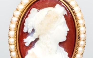 Victorian Pearl and Gold Cameo Pin