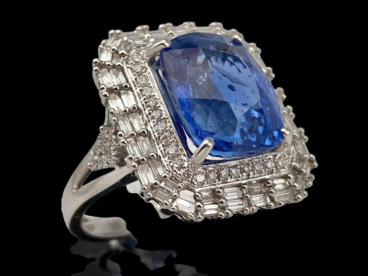14K Gold Ceylon Sapphire & Diamond Ring With GIA Certificate