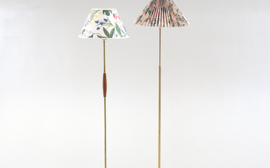 2 brass and wood floor lamps, 20th century.