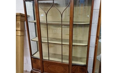 20TH CENTURY INLAID MAHOGANY DISPLAY CABINET WITH SHAPED FRO...