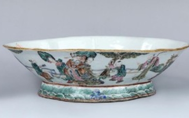 A CHINESE FAMILLE ROSE BOWL, IRON RED QIANLONG