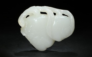 Chinese Jade Toggle Carved with Peaches, 18-19th