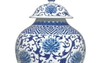 A LARGE BLUE AND WHITE GLOBULAR LOTUS JAR AND A COVER, QING DYNASTY, 19TH CENTURY