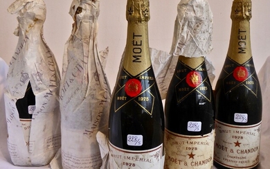 5 bouteilles de Champagne Moët & Chandon - Brut impérial 1975