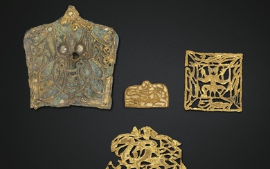 FOUR SMALL GOLD ORNAMENTS, EASTERN HAN-SIX DYNASTIES PERIOD, 1ST-4TH CENTURY AD