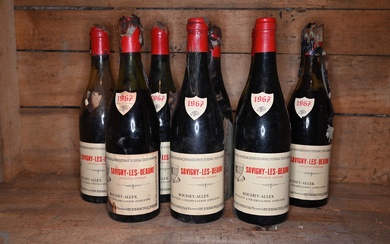 8 bouteilles Savigny Les Beaune 1967. Bouhey-Allex. L’état... - Lot 28 - Ferri & Associés