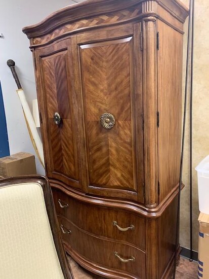 TALL QUILT WOOD ORNATE HANDLE ENTERTAINMENT CENTER