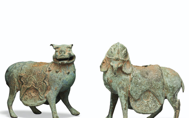 A BRONZE FIGURE OF A LION AND A BRONZE FIGURE OF AN ELEPHANT, MING DYNASTY (1368-1644)