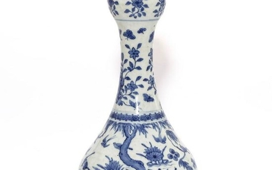 A Blue and White Garlic-head Vase