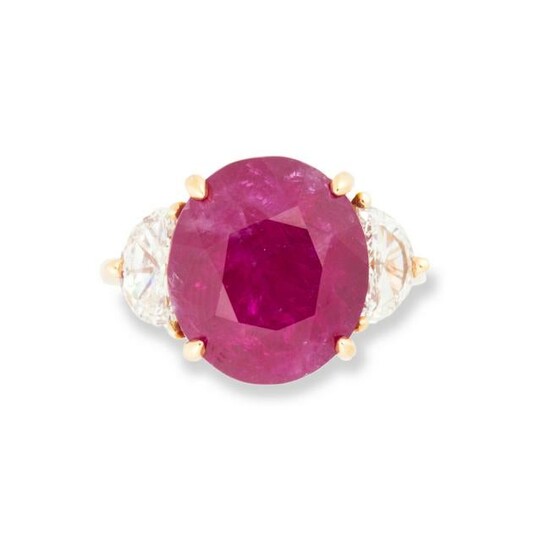 A Burma no-heat ruby and diamond ring
